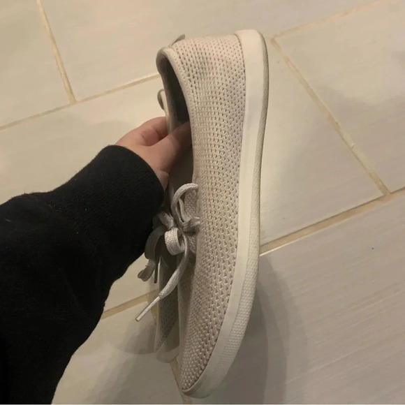 Allbirds Perforated Tree Runners 9 - Picture 5 of 9